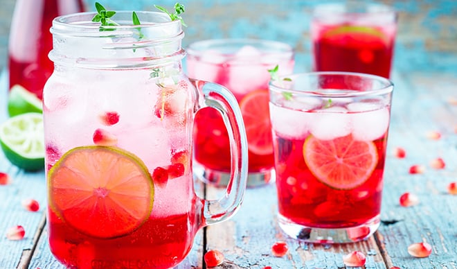 The-Best-CA-Treats-to-Indulge-in-Without-Feeling-Guilty-pomegranate-lemonade-with-mint.
