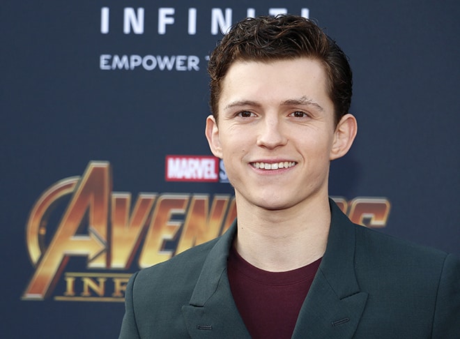 The-Sexy-Men-You-Would-Want-to-Play-Sex-Games-With-tom-holland