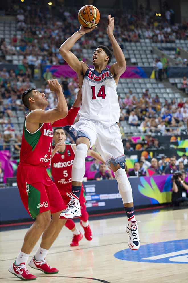the-sexy-men-to-play-sex-games-with-anthony-davis