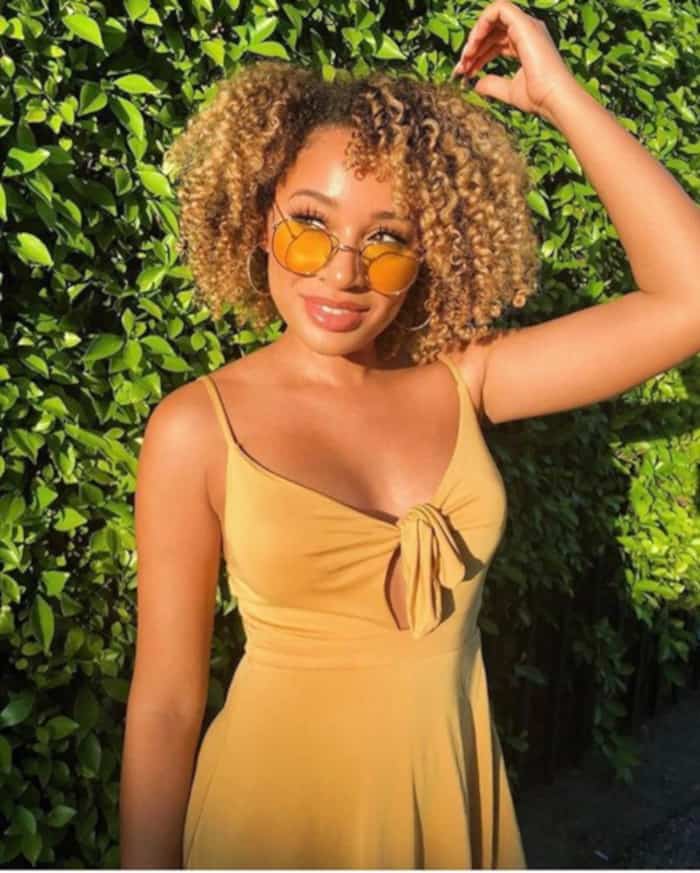 Rooted Citrine Blonde is The New Trending Hair Color for Fall 2019