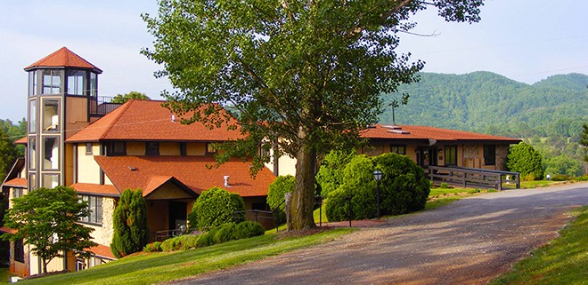 the-monroe-institute-nancy-penn-center-building
