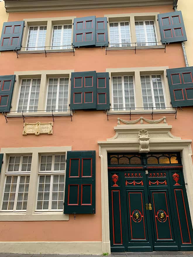 beethoven-house-front-what-to-do-in-bonn-to-celebrate-beethoven-malorie-mackey-viva-glam