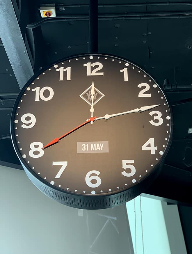 titanic-what-you-don't-know-facts-information-clock-time-titanic-departed